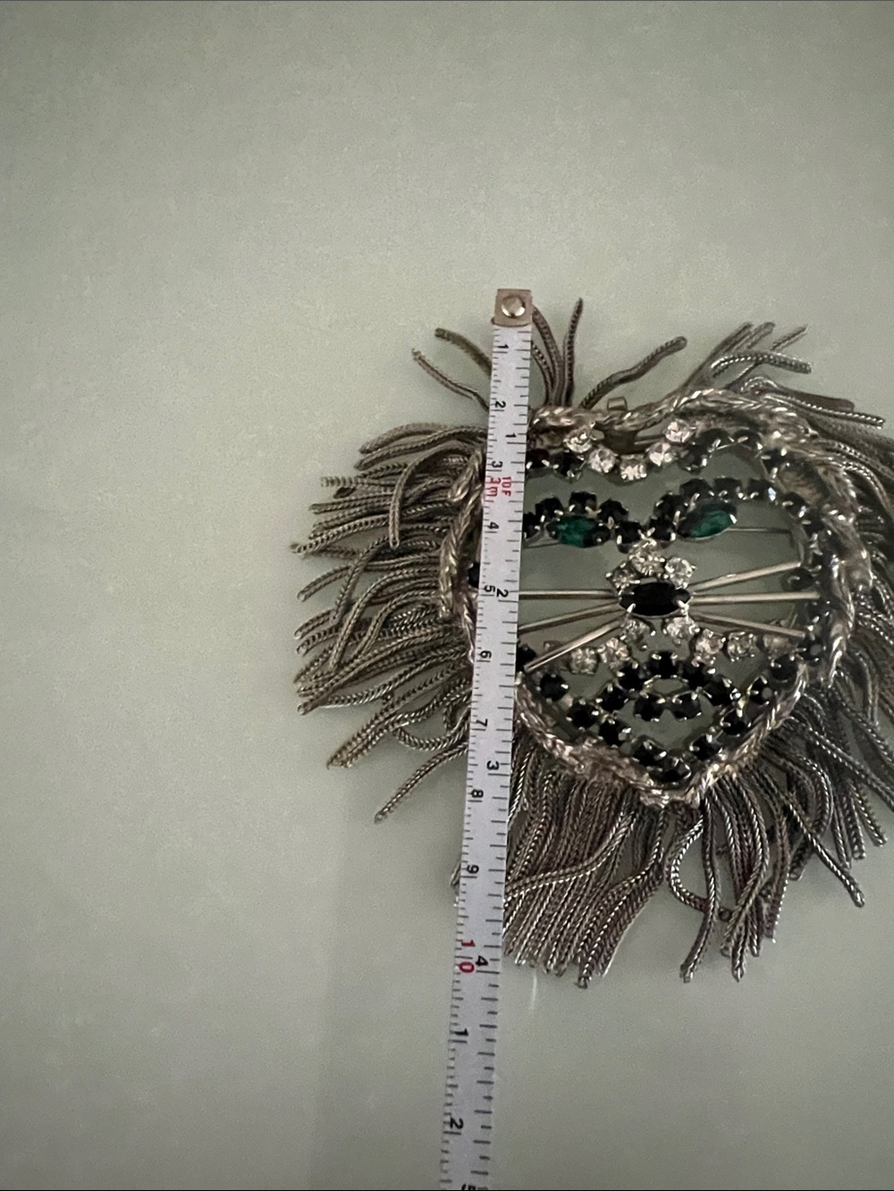 Vintage Silver Large Lion Head Brooch/pendant with foxtail fringe accents - Picture 7 of 9